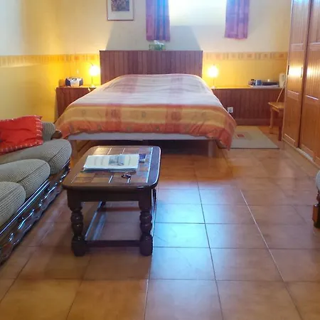 Bed & Breakfast Manoir De Kercadic *